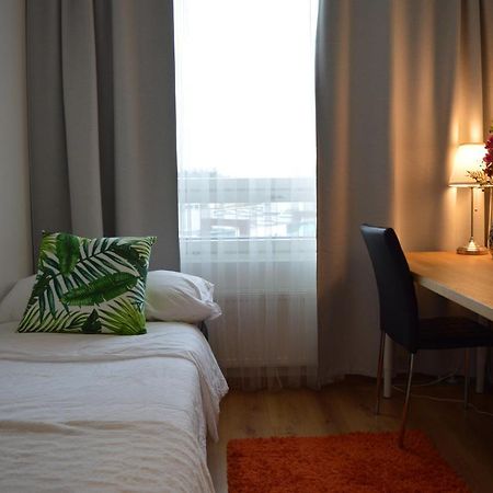 Helsinki Airport Suites Вантаа Экстерьер фото