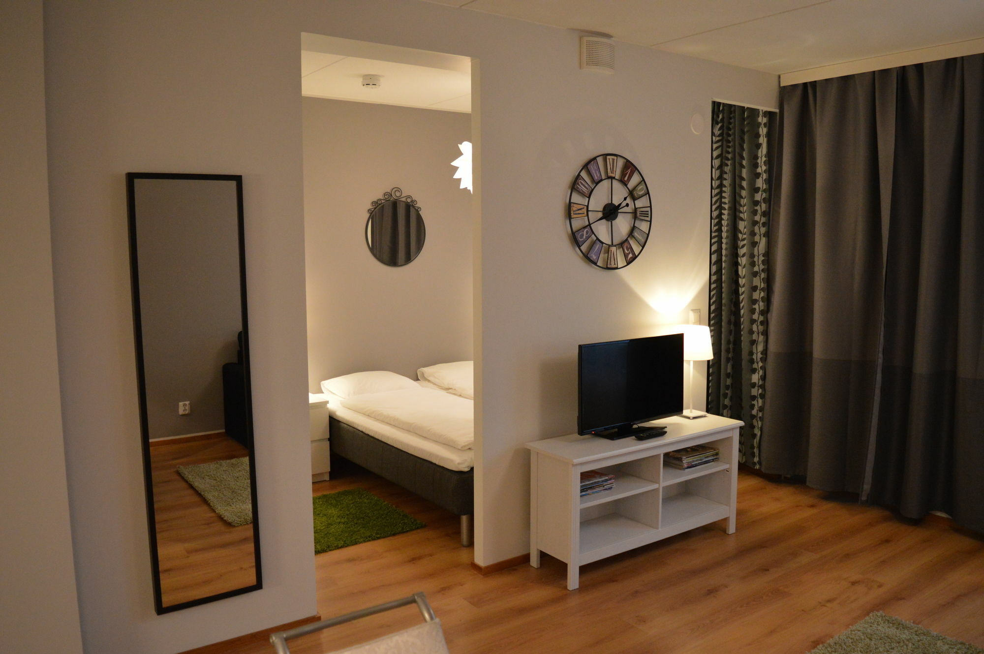 Helsinki Airport Suites Вантаа Экстерьер фото